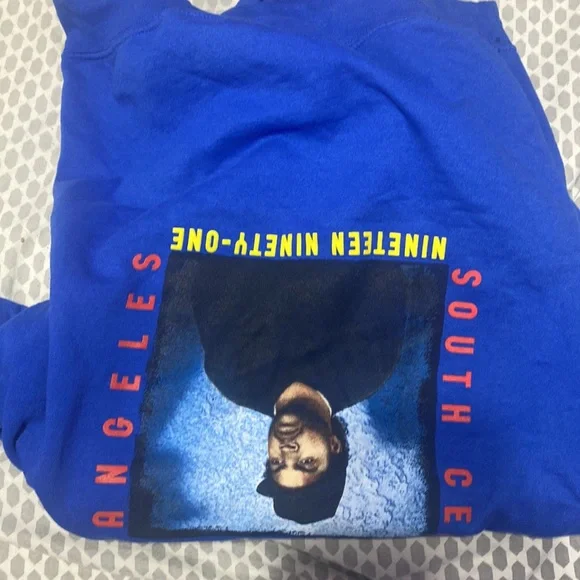 too small - Picture 3 of 3